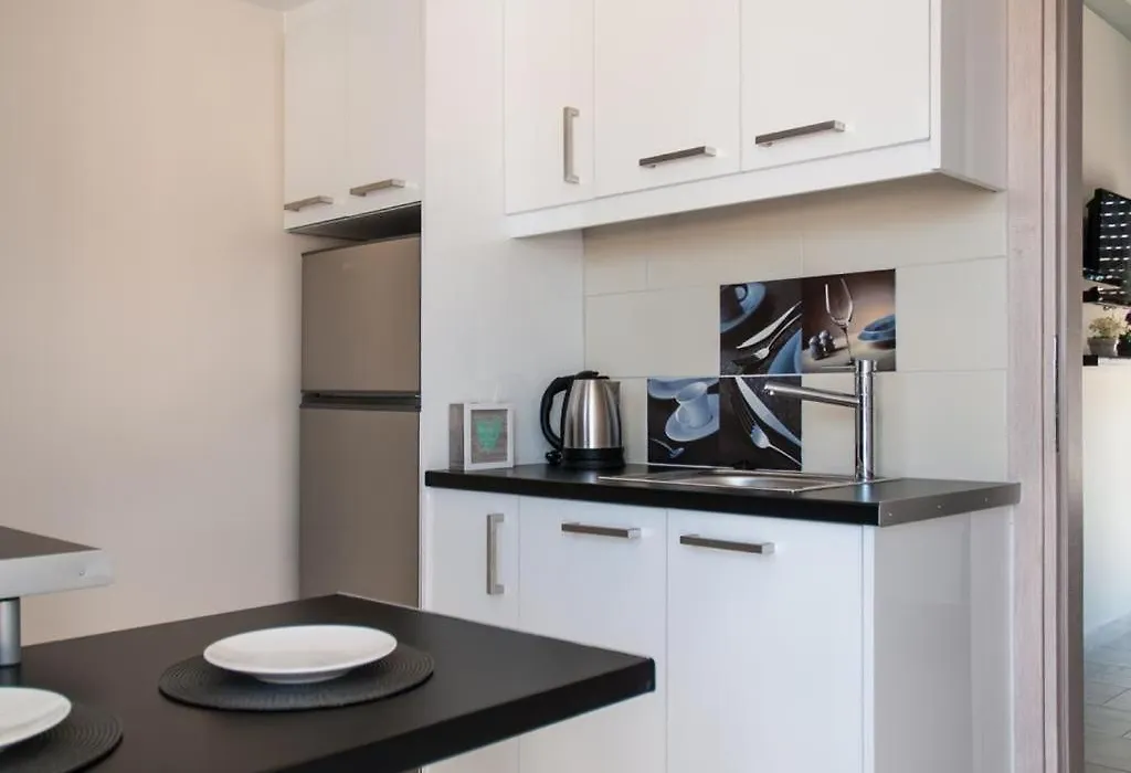 Konstantinou Apartment - Smart & Roof Top Terrace-1