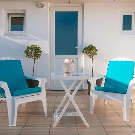 Konstantinou Apartment - Smart & Roof Top Terrace-3